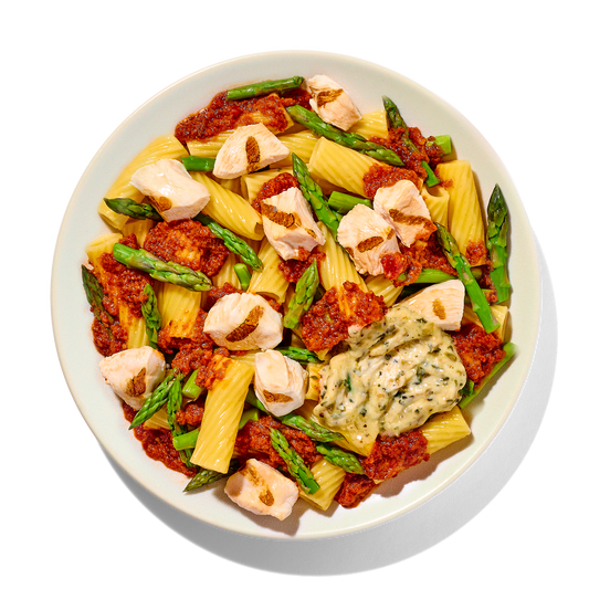 Red Pepper Chicken and Asparagus with Rigatoni